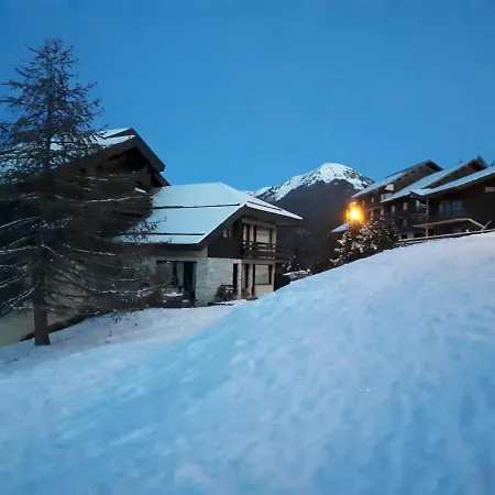 Confortable Face A La Montagne 아파트