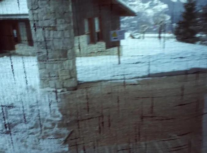 Confortable Face A La Montagne *