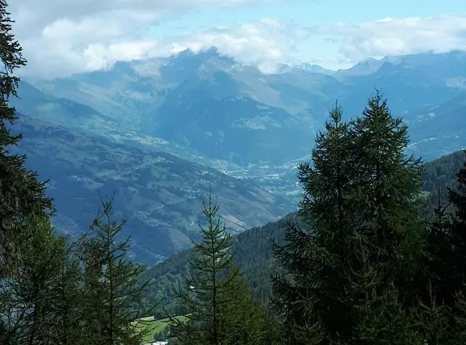 Confortable Face A La Montagne Appartement