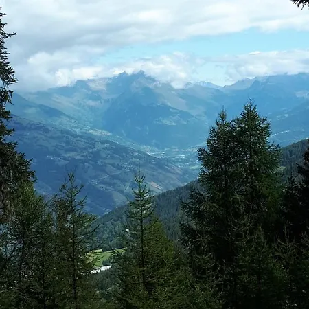 Confortable Face A La Montagne Apartamento